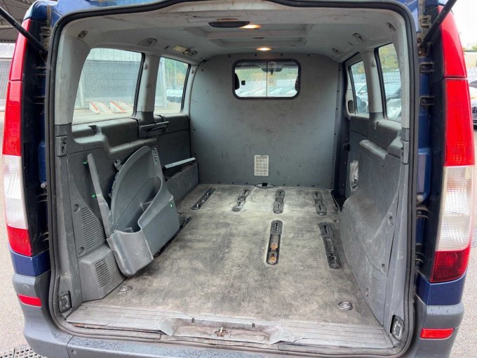 1 Daimler Mercedes-Benz MB Vito Kombi 111 CDI (639) lang – foto 19 – kavel bij Zoll-Auktion, Stuttgart