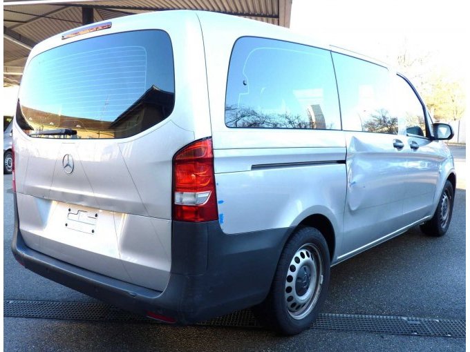 Ansicht von hinten schräg rechts