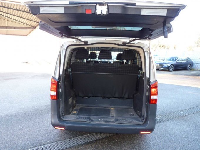 Heckklappe geöffnet Blick in Kofferraum