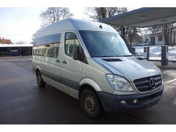 Front-/Seitenansicht rechts