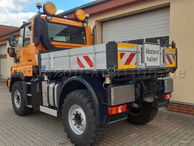 Seitliche Rückansicht links