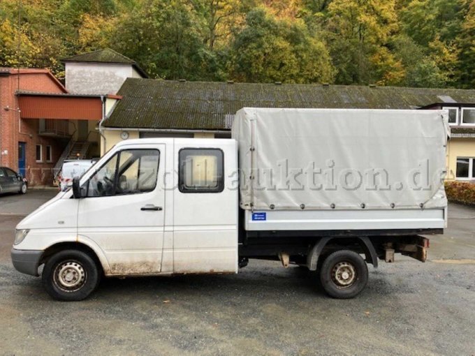 Fahrzeug linke Seite