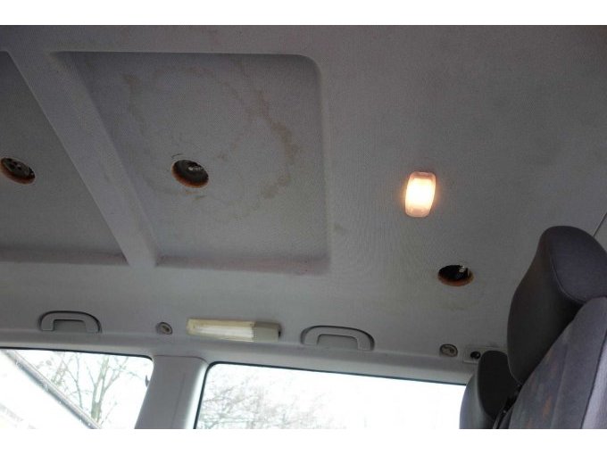 Montagebohrungen Dachhimmel