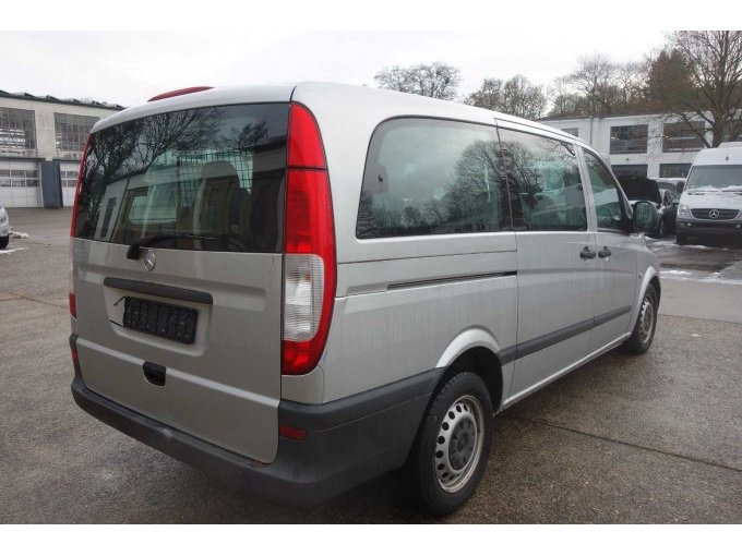 Heck-/Seitenansicht rechts