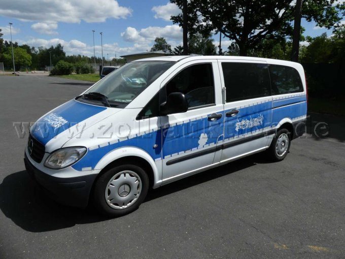 Seitlich vorne links