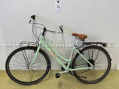 Damen-Rad von Via Veneto, links