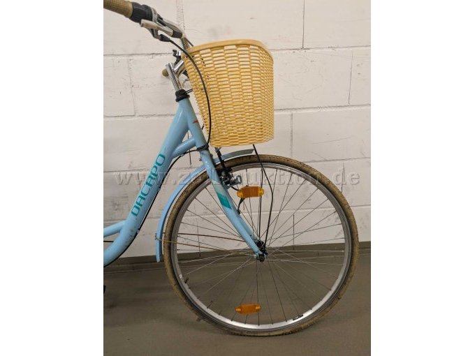 Fahrrad links vorne mit Korb