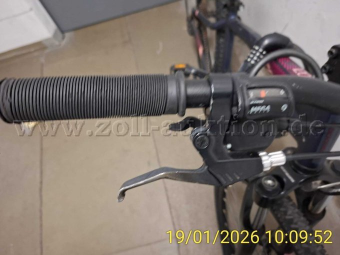 Rockrider ST120 Lenker mit 9 Gang Gangschaltung