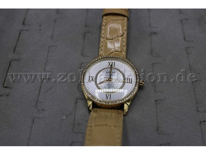 Damenarmbanduhr "Broadway" der Marke Guess