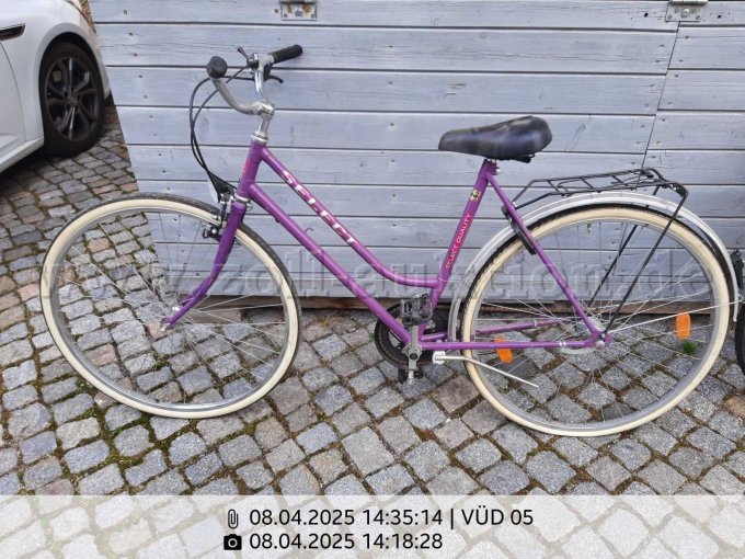 Ansicht seitlich von links
