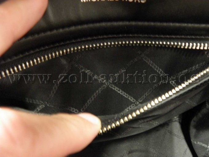 Tasche mit zusätzlichem Innenfach