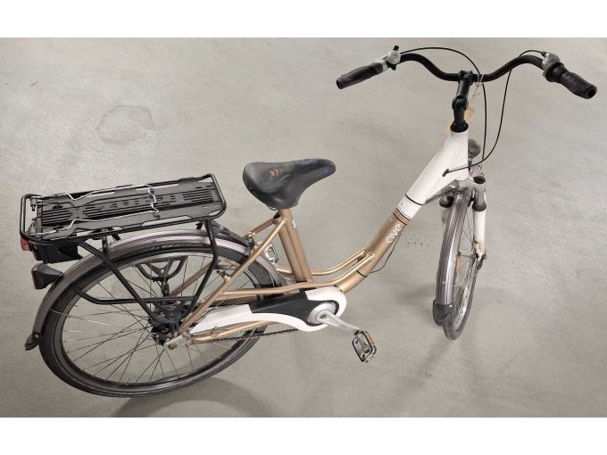 1 damesfiets, AVE, Tour, goud/wit, 7-versnellingen met achterderailleur, 26", RH45 – foto 4 – kavel bij Zoll-Auktion, Frankfurt am Main