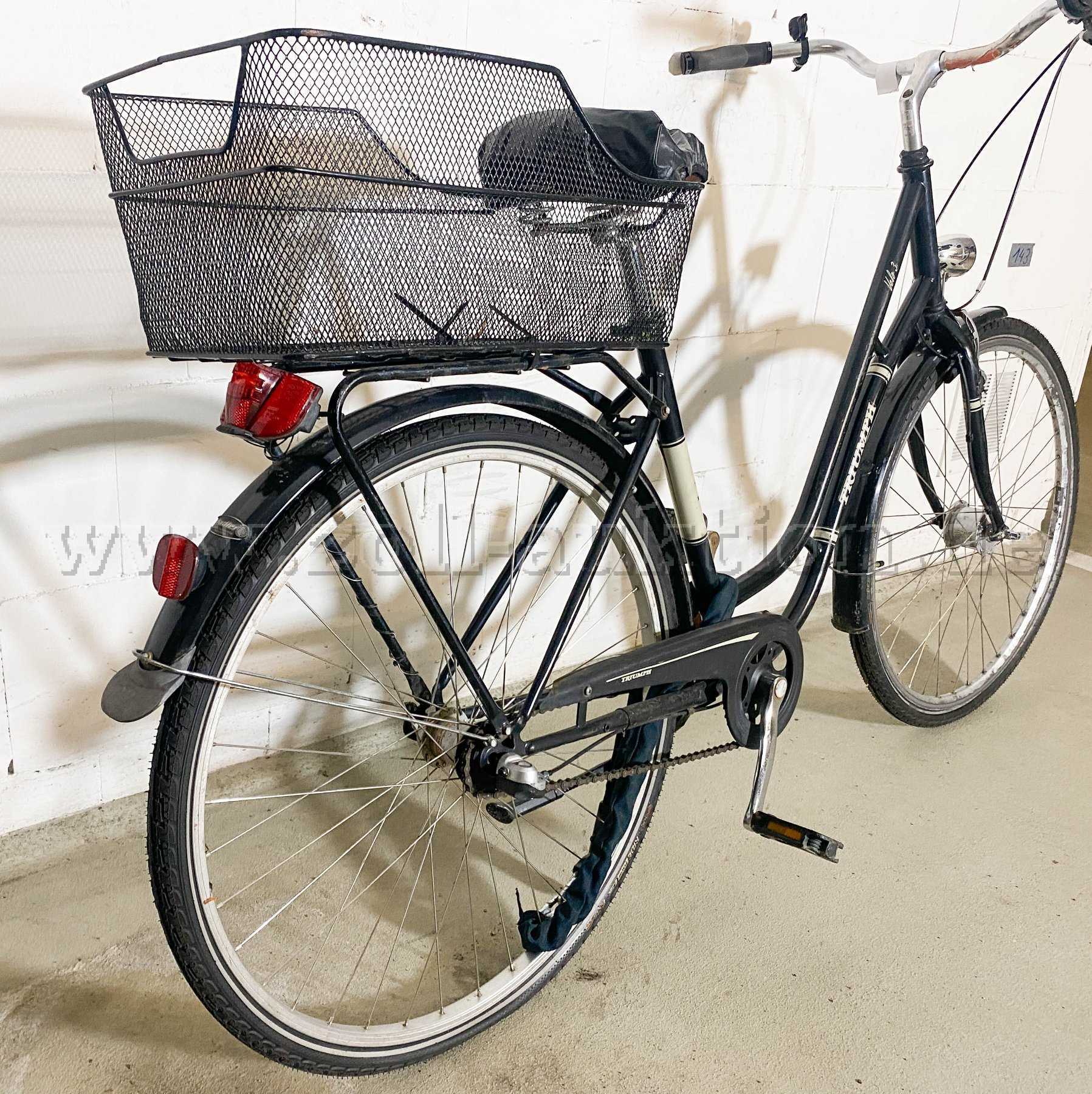 Zoll-Auktion - 1 Damenrad Triumph, 26 Zoll (ID 964233)