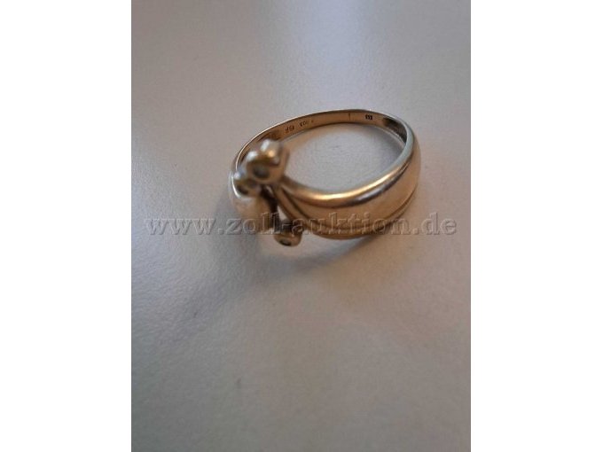 Ring vorn