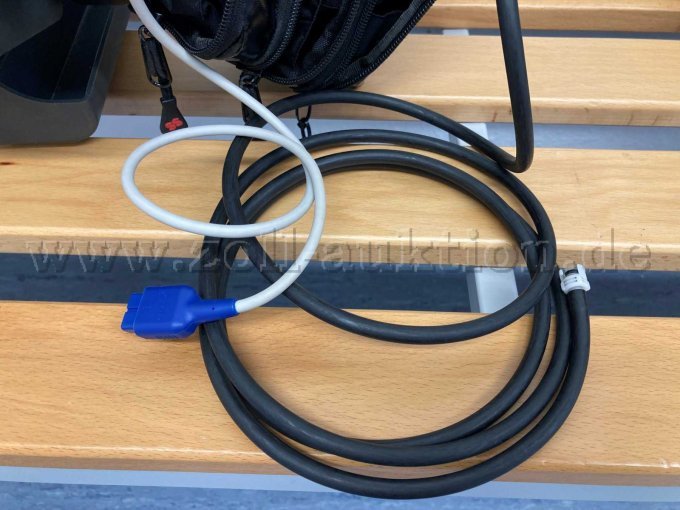 Detailansicht Blutdruckstammkabel und SpO2-Zwischenkabel