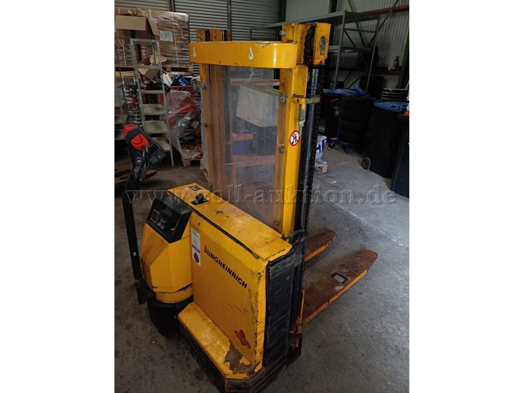 Deichselstapler Jungheinrich