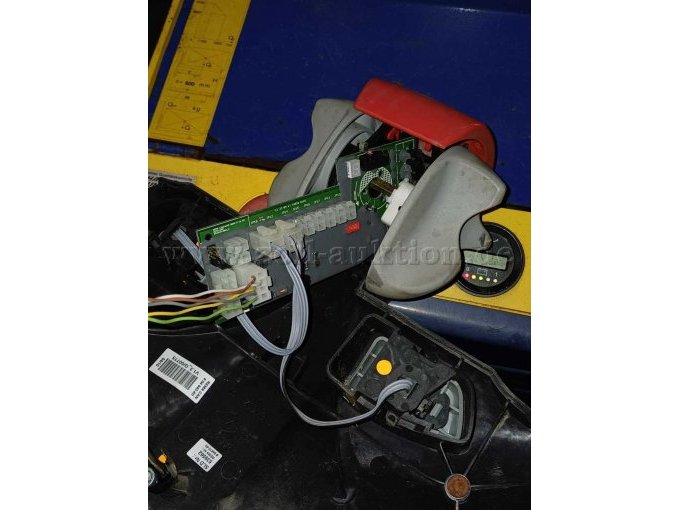 Fahr und Hebeeinheit abgebrochen