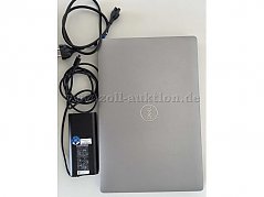 Laptop mit Netzteil