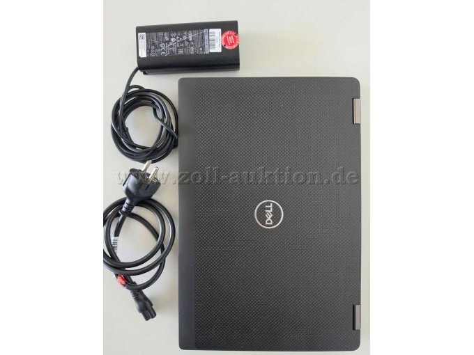 Laptop mit Zubehör