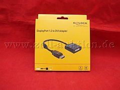 Gesamtansicht der Zollauktion Displayport 1.2 Stecker > DVI Buchse 4K Passiv schwarz von vorne, stehend