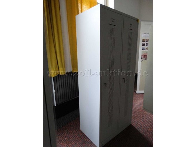 Stahlschrank seitlich