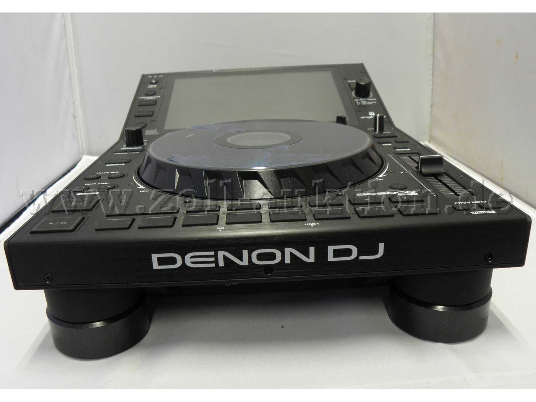 Denon DJ SC6000 Prime Karton Vorderseite. 2