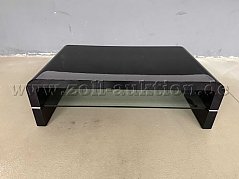 Tisch ohne zusätzliche Glasplatte