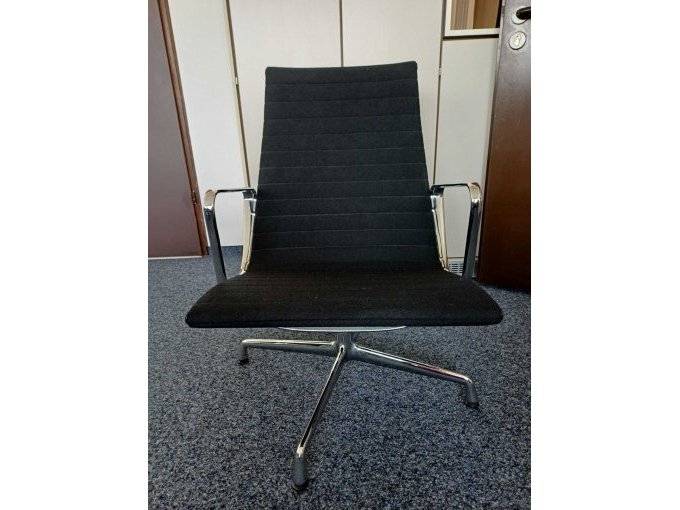 Vitra EA 112 Aluminium Chairs – Designklassiker von Charles & Ray Eames