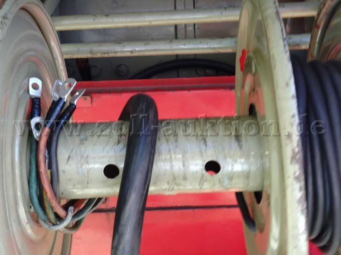 Haspel mit 13 m Gummileitung