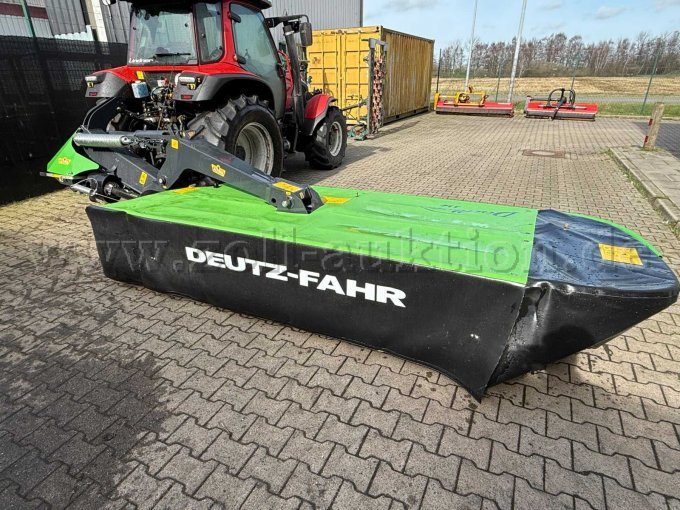 Ansicht Anbau Schlepper in Arbeitsstellung