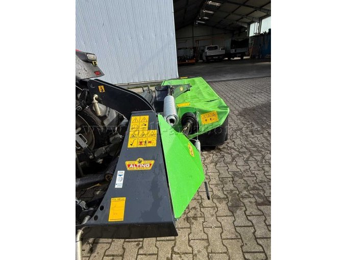 Ansicht Anbau Schlepper links