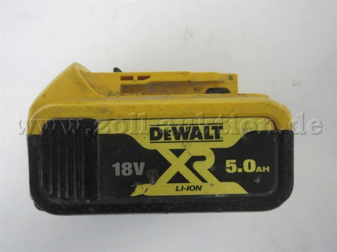 Dewalt Akku Seitenansicht