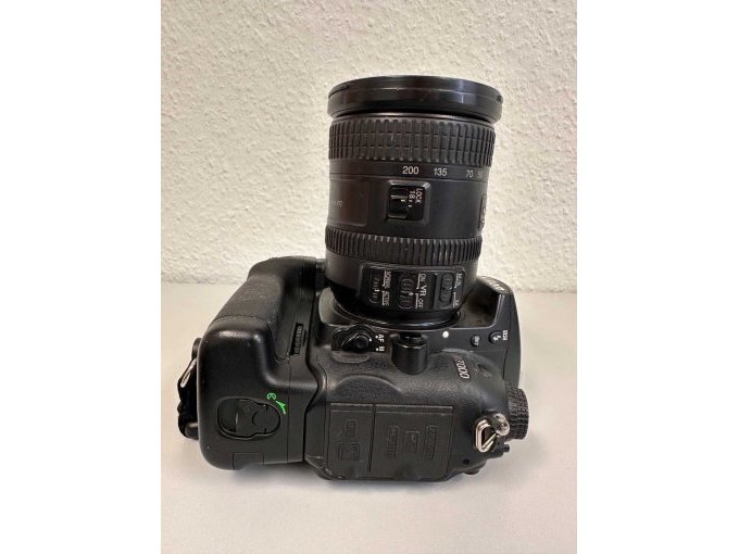 NIKON D7000 Detail / Seite