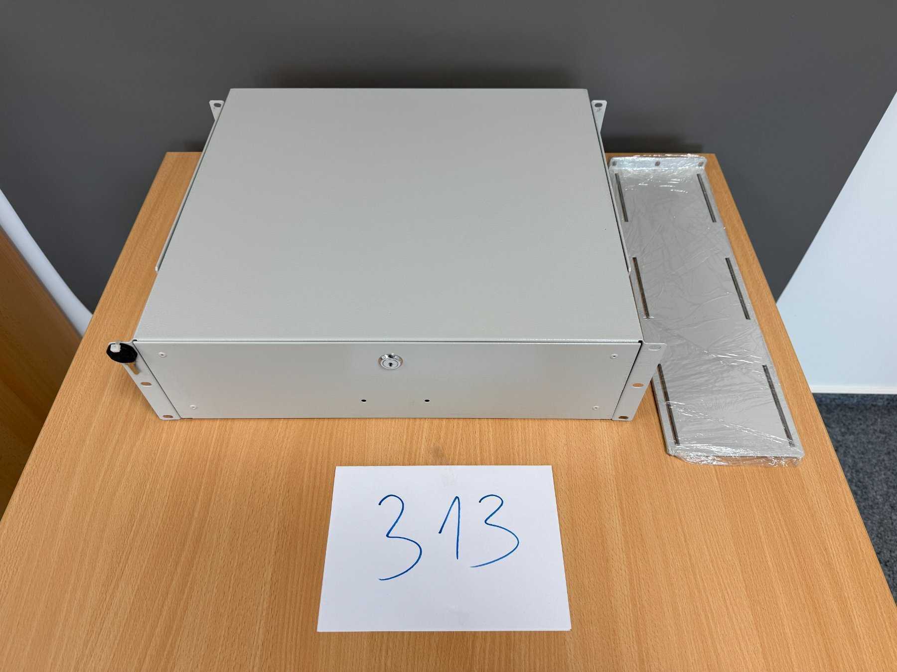 Digitus DN-19 KEY-3U 19 Zoll Netzwerkschrank-Schublade 3 HE 
Gesamtansicht