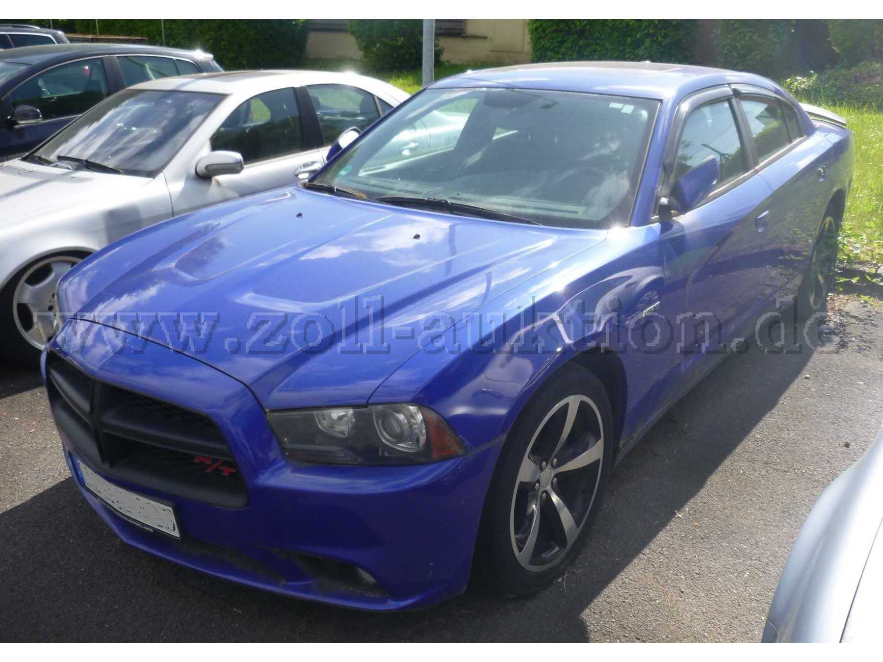 Dodge - 01 - schräg von vorne links
