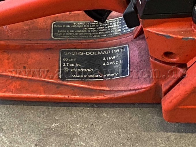 Dolmar Motorsäge, Typenschild
