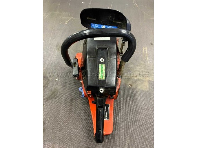 Motorsäge Dolmar, von vorne