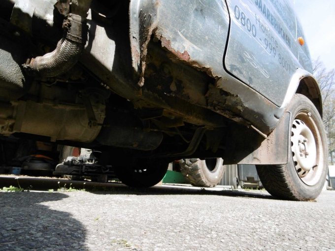 Schweller rechts durchrostet