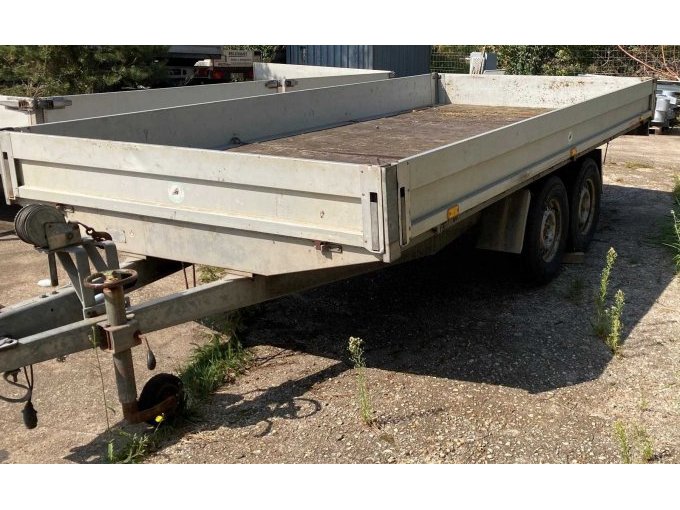 Diagonale vorn links