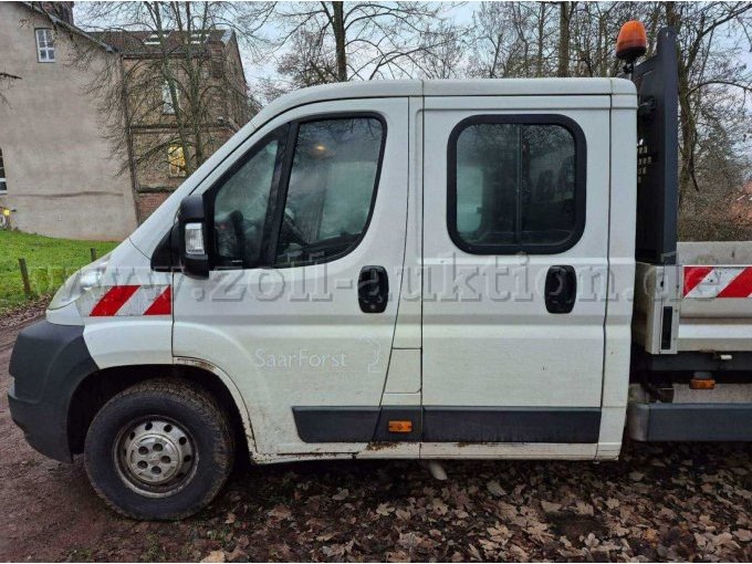 Schweller links korrodiert