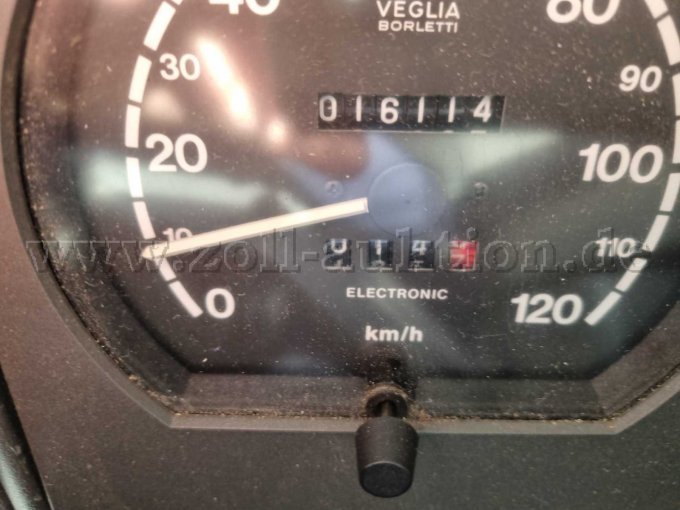 Tacho mit Kilometerstand