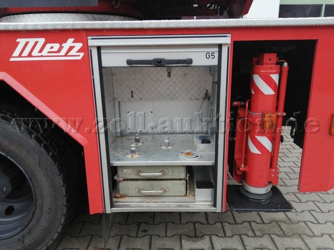 Seitenkasten klein hinten