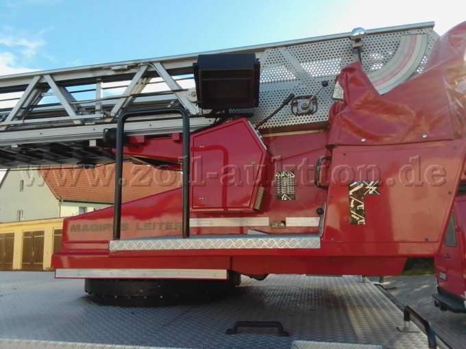 Steuerstand hinten links