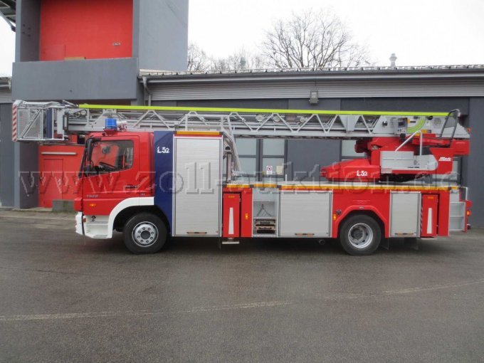Drehleiter Fahrerseite