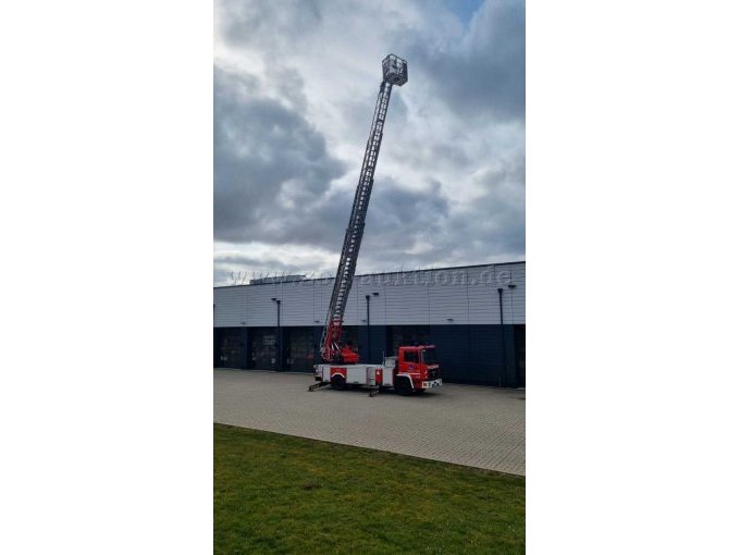 Leiterpark ausgefahren
