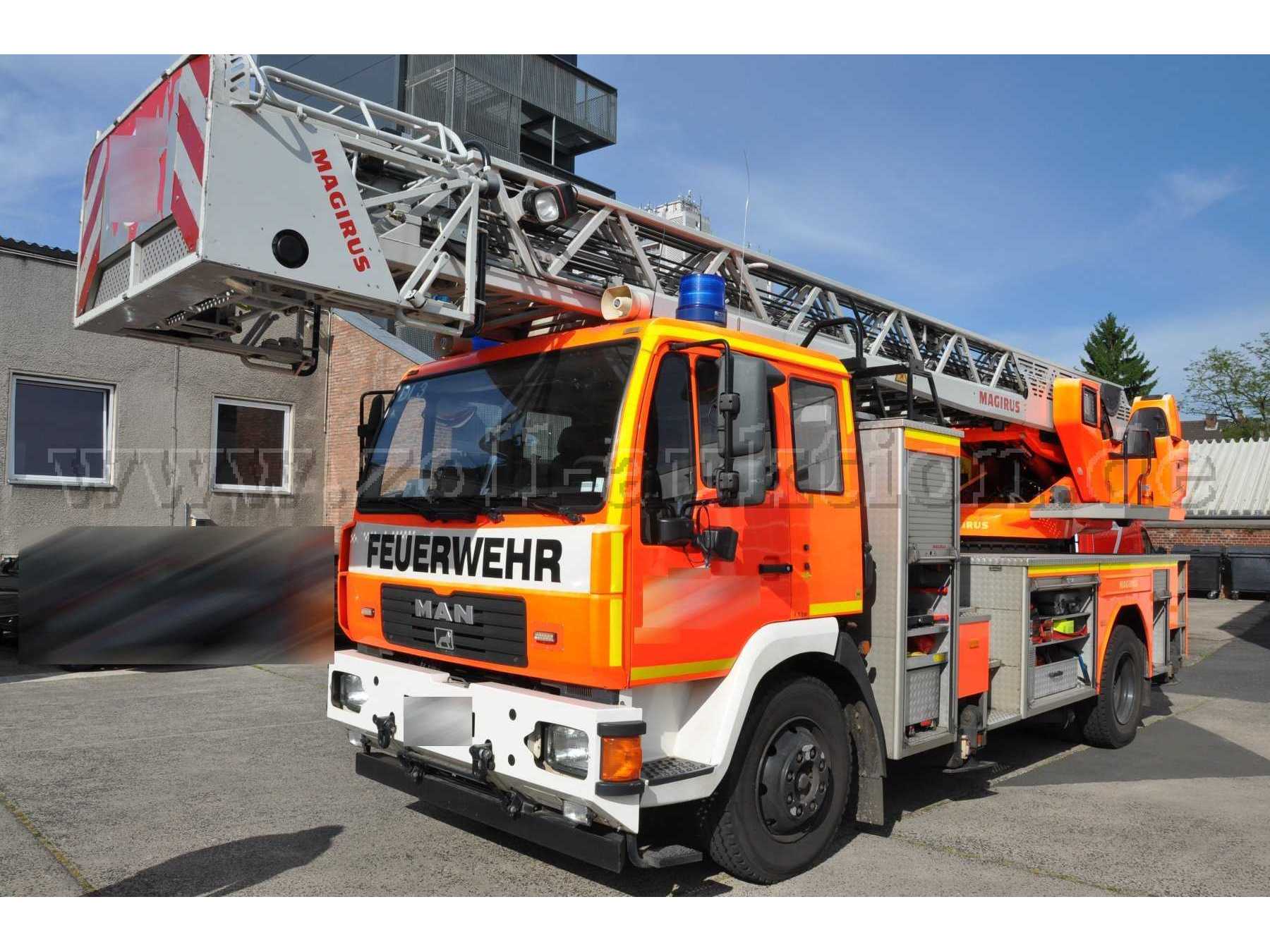 Vorderansicht Fahrerseite