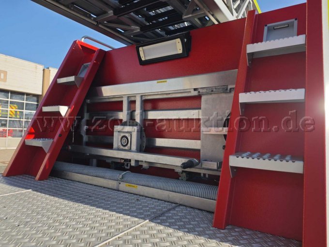 1 draailadder Rosenbauer / Metz DLK 23-12 PLC 3.1 – foto 8 – kavel bij Zoll-Auktion, Bremerhaven
