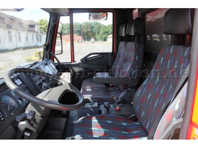 Fahrgastraum seitlich