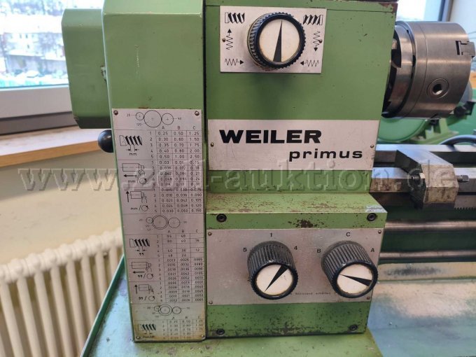 Drehmaschine konventionell Weiler Primus_Nahaufnahme links Logo