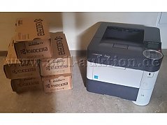 Drucker mit 4 Original Toner schwarz